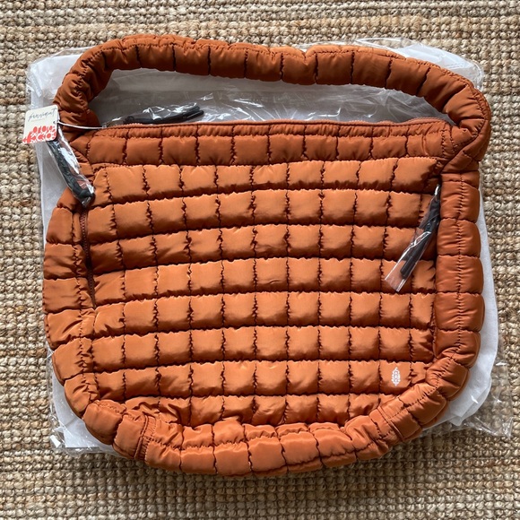 NEW Free People Movement Quilted Carryall In Roasted Chest - Picture 10 of 15